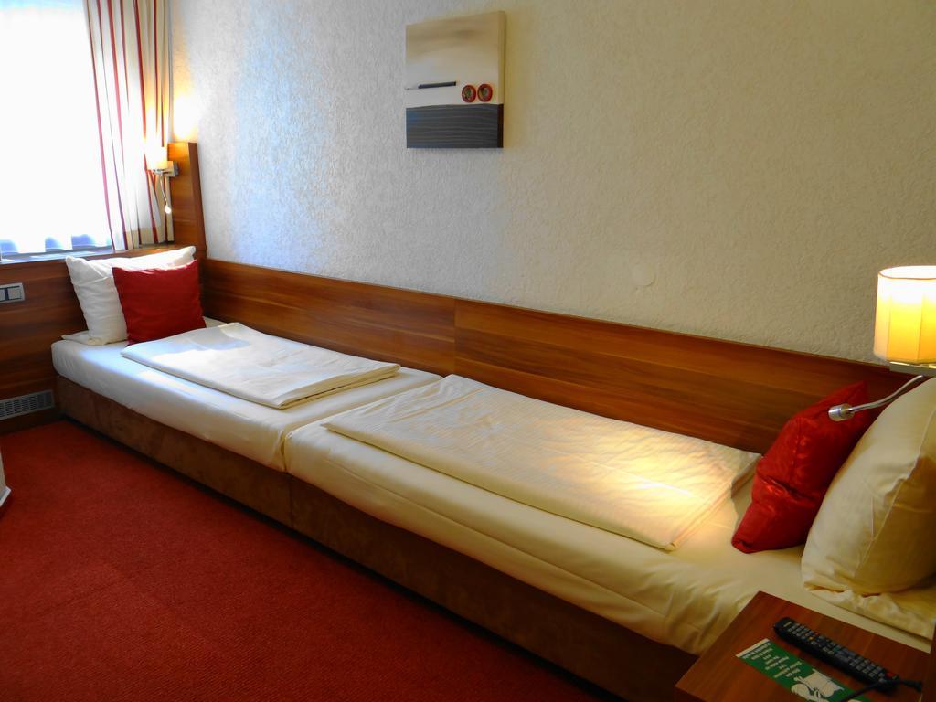 Hotel Schuetzenhof Spa Garden Bürstadt Eksteriør bilde